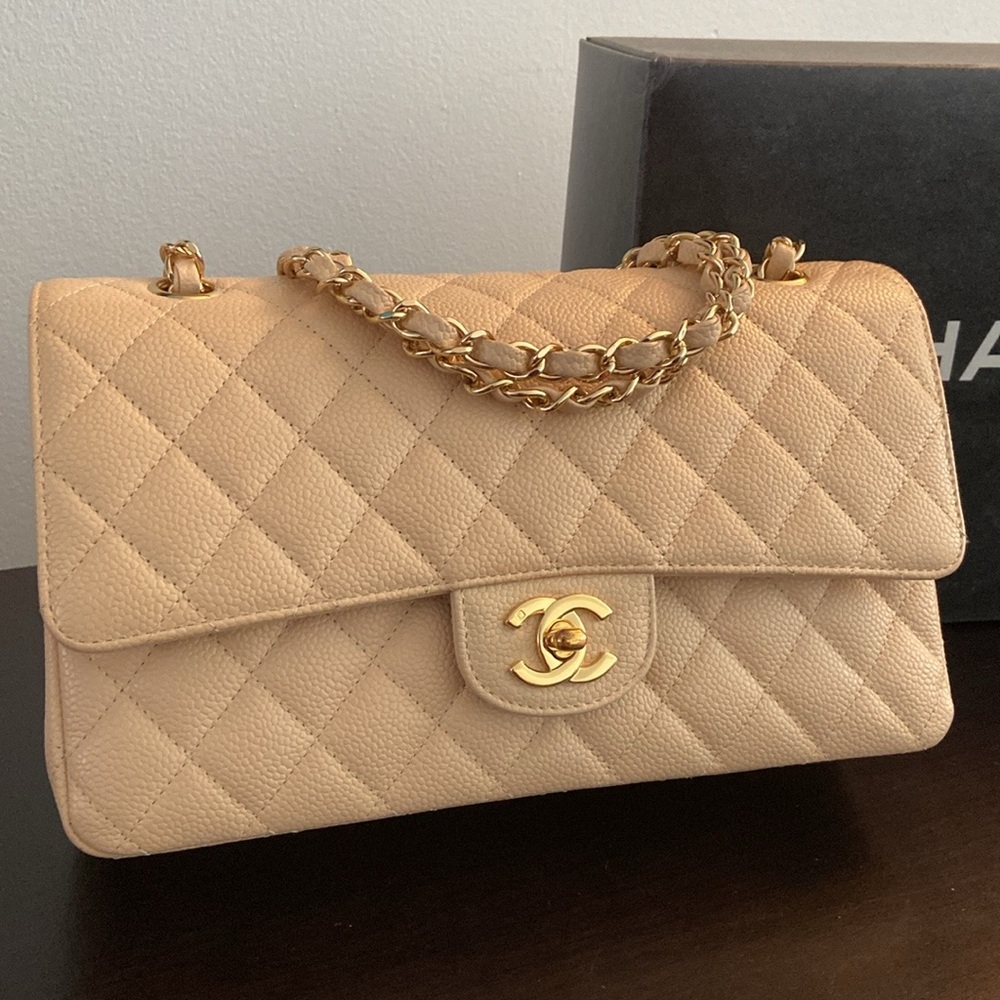 Chanel Caviar Classic Vintage Flap Medium Beige 24k gold hardware 🦄 rare